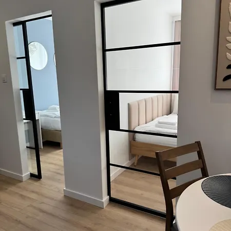 Apartment 4summer La Perla I Blisko Morza, Parking, 2 Sypialnie I Salon I Nahe Am Meer, Parkplatz, 2 Schlafzimmer Und Wohnzimmer *