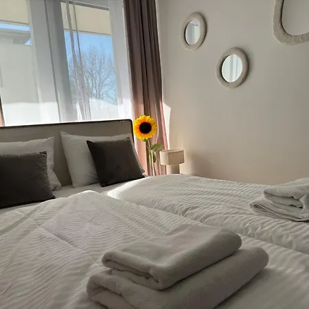 Apartment 4summer La Perla I Blisko Morza, Parking, 2 Sypialnie I Salon I Nahe Am Meer, Parkplatz, 2 Schlafzimmer Und Wohnzimmer *